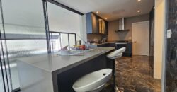 Casa à venda com 4 suítes em rua fechada no Alto de Pinheiros – 500 m², piscina, espaço gourmet e segurança 24 horas