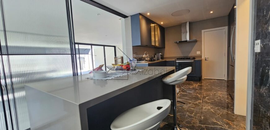 Casa à venda com 4 suítes em rua fechada no Alto de Pinheiros – 500 m², piscina, espaço gourmet e segurança 24 horas