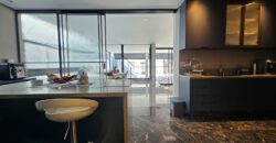Casa à venda com 4 suítes em rua fechada no Alto de Pinheiros – 500 m², piscina, espaço gourmet e segurança 24 horas