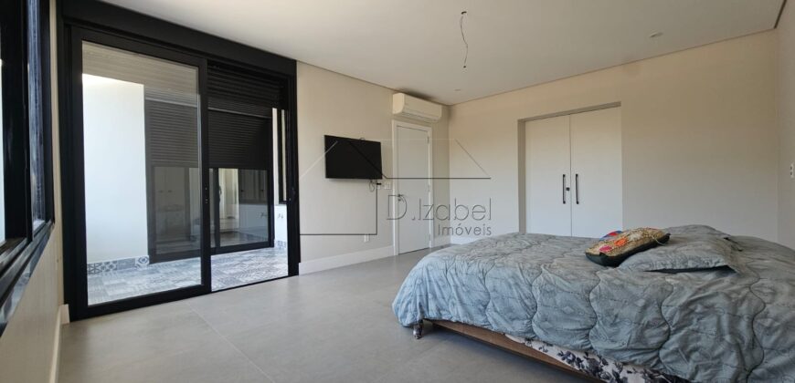Casa à venda com 4 suítes em rua fechada no Alto de Pinheiros – 500 m², piscina, espaço gourmet e segurança 24 horas
