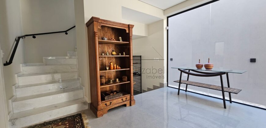 Casa à venda com 4 suítes em rua fechada no Alto de Pinheiros – 500 m², piscina, espaço gourmet e segurança 24 horas