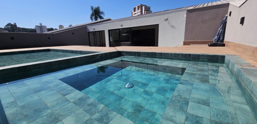 Casa à venda com 4 suítes em rua fechada no Alto de Pinheiros – 500 m², piscina, espaço gourmet e segurança 24 horas