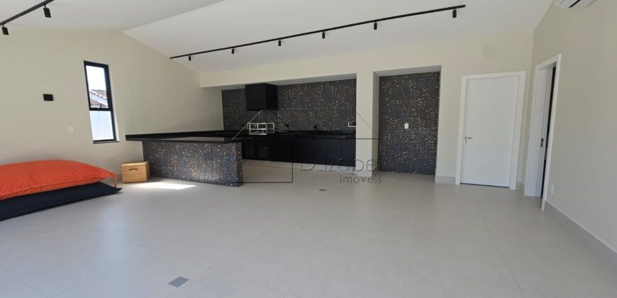 Casa à venda com 4 suítes em rua fechada no Alto de Pinheiros – 500 m², piscina, espaço gourmet e segurança 24 horas
