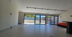 Casa à venda com 4 suítes em rua fechada no Alto de Pinheiros – 500 m², piscina, espaço gourmet e segurança 24 horas