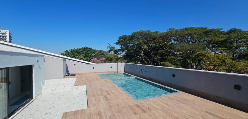 Casa à venda com 4 suítes em rua fechada no Alto de Pinheiros – 500 m², piscina, espaço gourmet e segurança 24 horas