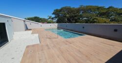 Casa à venda com 4 suítes em rua fechada no Alto de Pinheiros – 500 m², piscina, espaço gourmet e segurança 24 horas