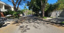 Casa à venda com 4 suítes em rua fechada no Alto de Pinheiros – 500 m², piscina, espaço gourmet e segurança 24 horas