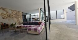 Casa à venda com 4 suítes em rua fechada no Alto de Pinheiros – 500 m², piscina, espaço gourmet e segurança 24 horas