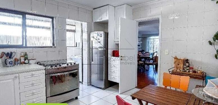 Cobertura à Venda na Vila Madalena São Paulo  com 300 metros, 4 Suítes, 4 Vagas e Terraço com Churrasqueira