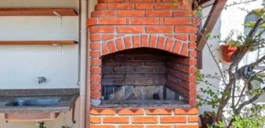 Cobertura à Venda na Vila Madalena São Paulo  com 300 metros, 4 Suítes, 4 Vagas e Terraço com Churrasqueira